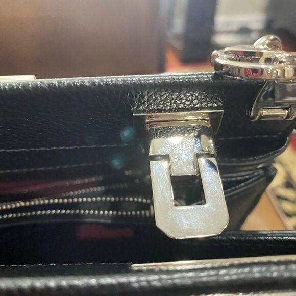 GUCCI•Zumi‎ Medium Top Bag - Picture 9 of 15